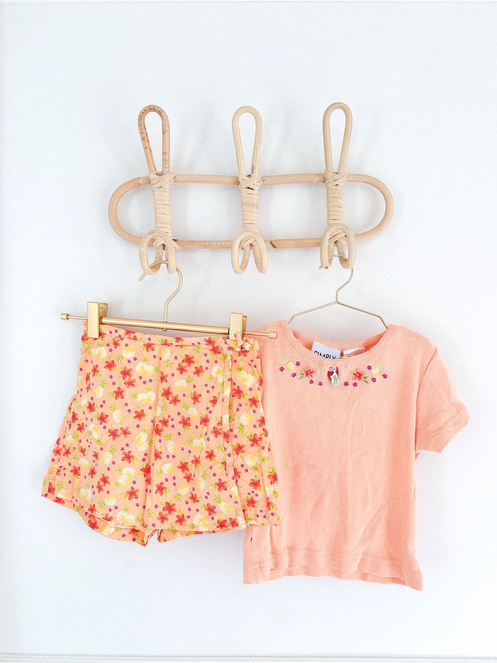 Vintage Simply Basic Matching Set with Embroidered Neckline